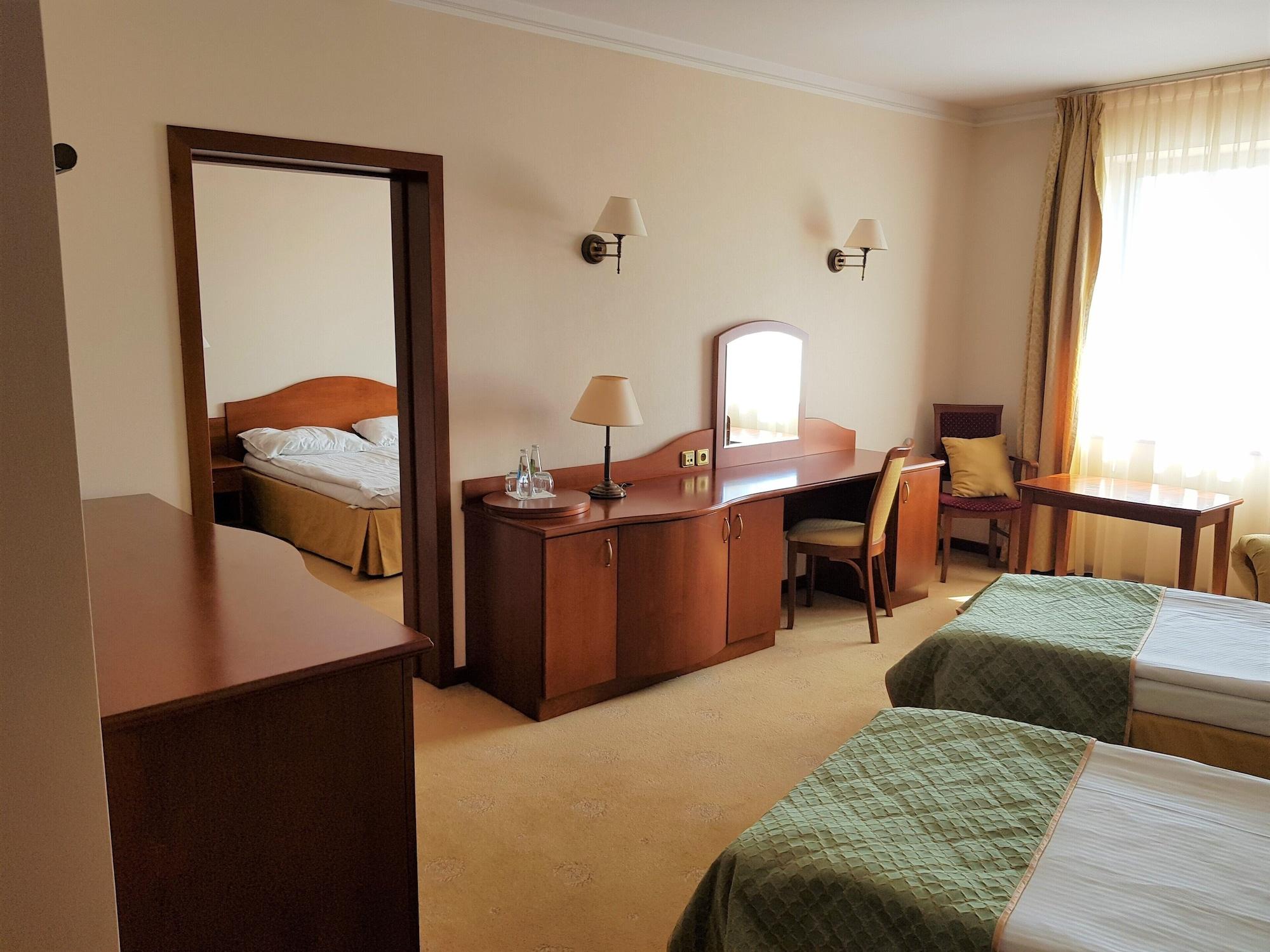 Hotel Sympozjum & Spa Krakow Dış mekan fotoğraf