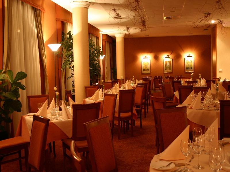 Hotel Sympozjum & Spa Krakow Dış mekan fotoğraf